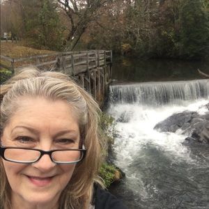 Meet your Posher, Donna